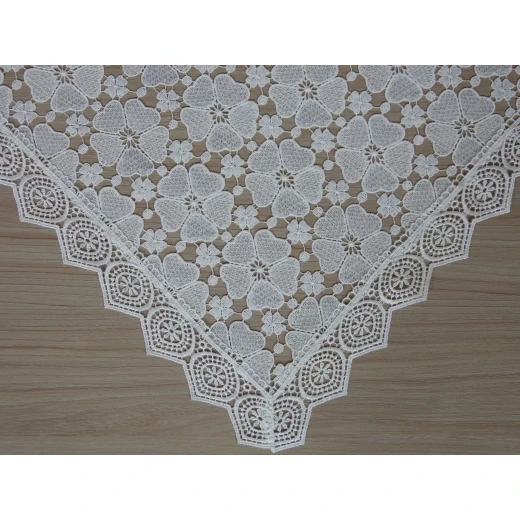 Serweta haftowana wykończona gipiurą 85x85cm biały | Kolekcja INGRID